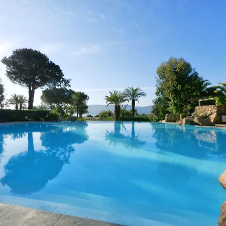 Aparthotel Paese Serenu 3*